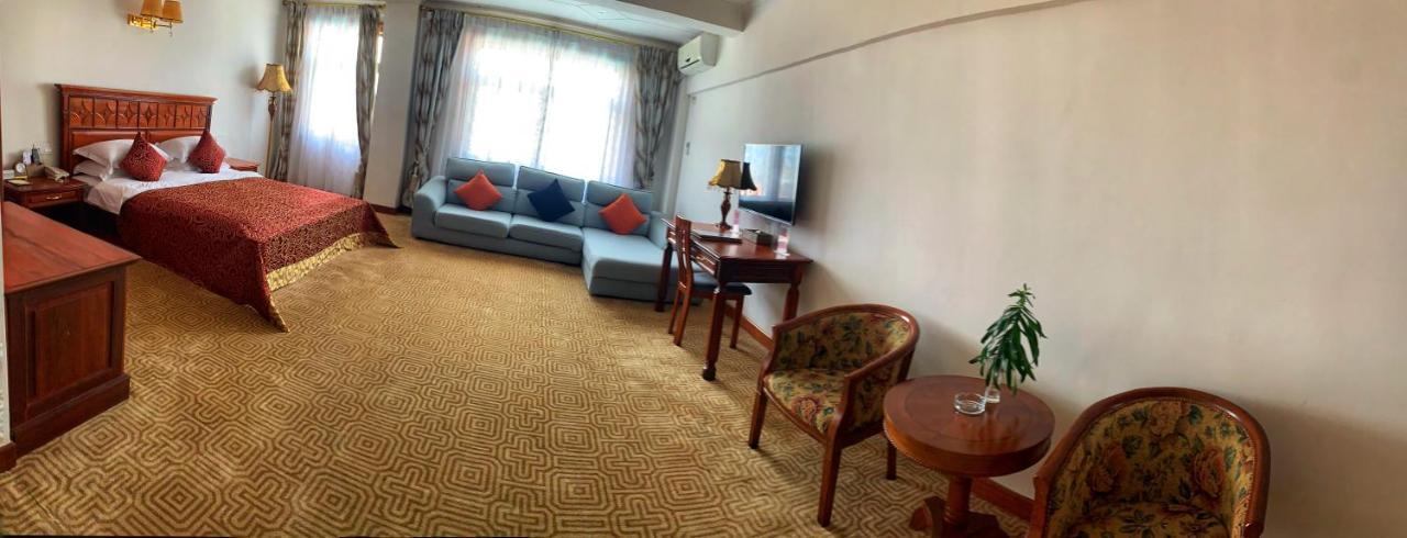 Asia & Africa Hotel Ανταναναρίβο Εξωτερικό φωτογραφία