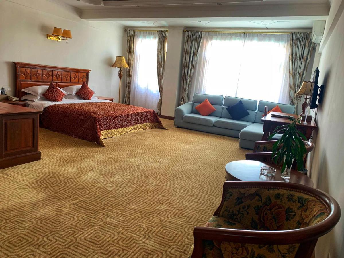 Asia & Africa Hotel Ανταναναρίβο Εξωτερικό φωτογραφία